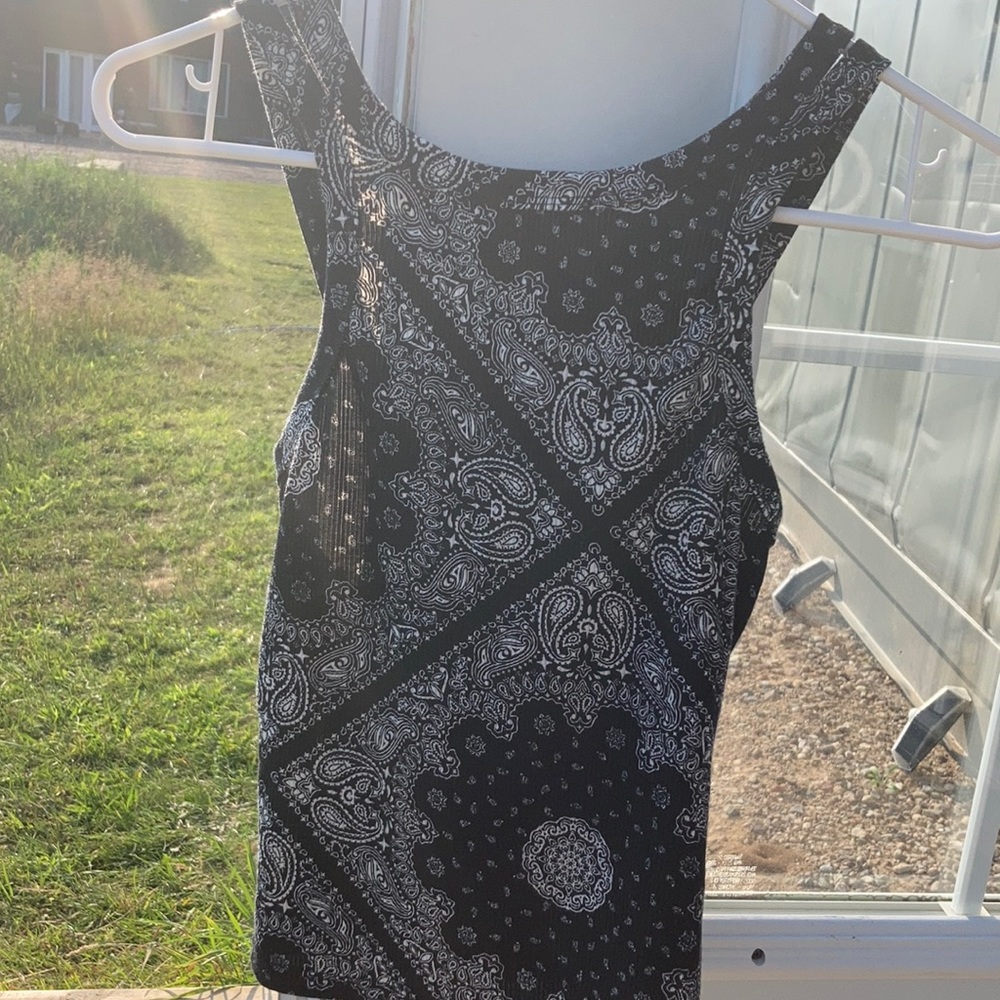 Getting rid of my closet! XS but fits like a small